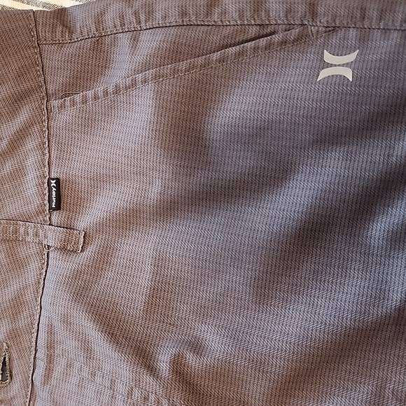 Hurley Shorts - Size 34 - Picture 4 of 4